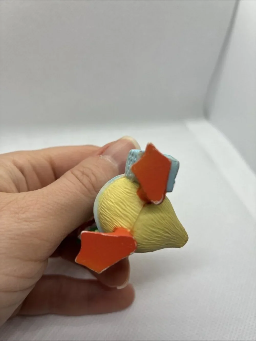 Vintage Duck Figurine Flowers Basket Resin Collectible Spring Easter Decor